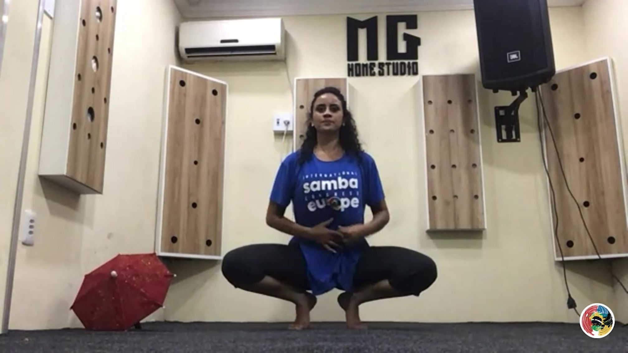 VOUINVADIR (DAY06) - MARCELA RABELO - FREVO_1